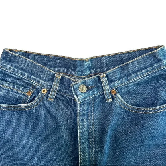 High Rise Denim Levi’s Jeans - Picture 6 of 10
